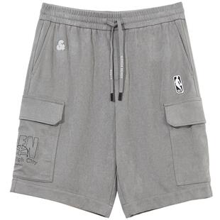 杰克琼斯outletsNBA联名掘金队春知更鸟灰肌理感面料男士休闲短裤