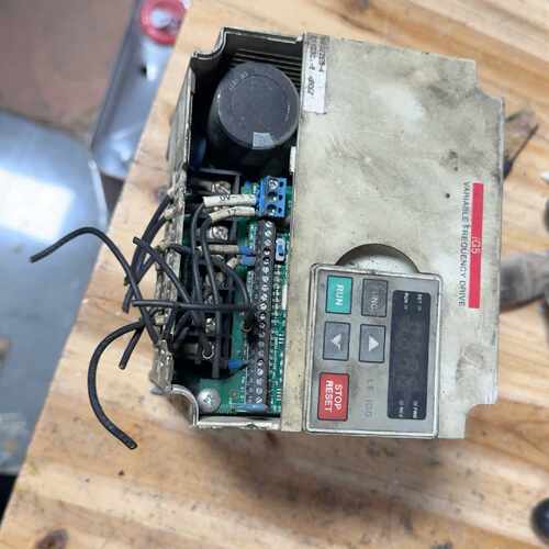 询价LS变频器SV022iG542.2KW380V三相