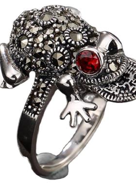 纯银镶嵌金蟾开口食指复古银戒指