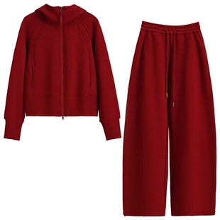 红色运动套装女2026冬季过年穿搭一整套加绒卫衣弯刀裤休闲两件套