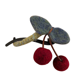 新中式毛线樱桃扭扭夹发夹女后脑勺盘发一字抓夹高级感鲨鱼夹头饰