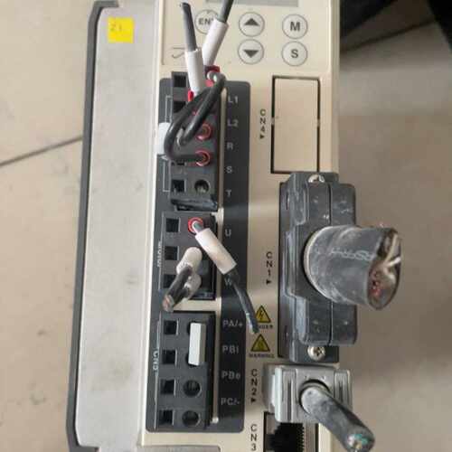 议价施耐德伺服驱动器LXM23DU07M3X维修