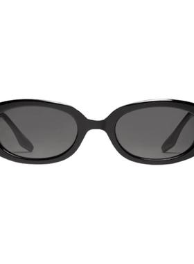 2022年GM新款豆乳色椭圆墨镜