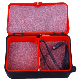 新款挂饵红虫上饵器红虫盒皮筋蚯蚓活饵夹子蚯蚓盒活饵盒鱼饵盒