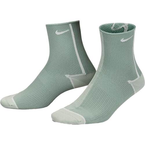 Nike/耐克正品休闲男女运动时尚透气袜子三双装 CK6021-910