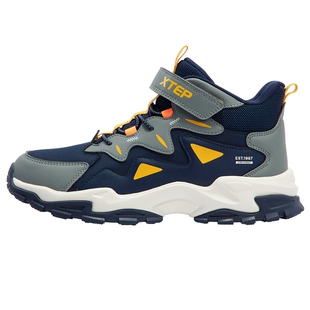 特步童鞋冬季新款儿童运动鞋男童耐磨防滑中大童魔术贴高帮休闲鞋