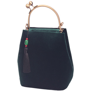 原创秋冬新款复古文艺丝绒手提口金女小布包斜挎旗袍汉服宴会礼品