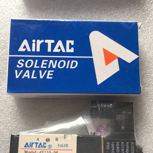 议价全新原装亚德客AIRTAC电磁阀4V11006A AC220V现货假一罚十
