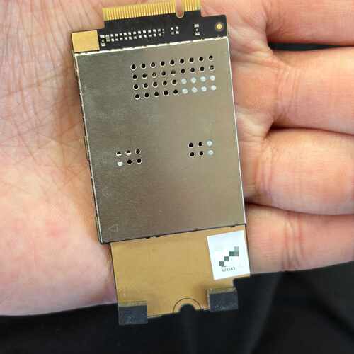 溢价-5G  SDR735模块板，成色可以，有点使用痕迹，实物