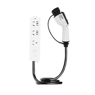 新能源汽车放电枪电动汽车放电排插220V外放插座露营户外取电神器