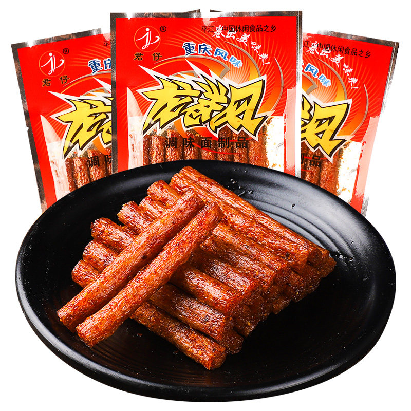 君仔龙卷风辣条怀旧儿时回忆麻辣面筋制品