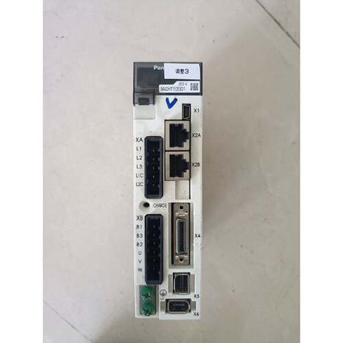 在线议价MADHT1505BD1 100W伺服驱动器 功能包好