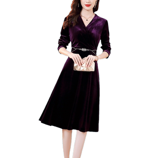 紫色金丝绒连衣裙女长袖2025年秋冬新款法式V领收腰钉珠长款a字裙