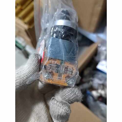 询价按钮EN60947-5-1实物如图