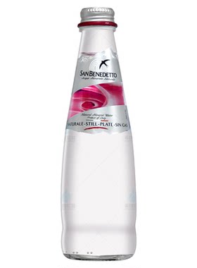 意大利圣碧涛矿泉水250ml玻璃瓶