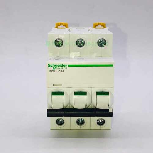 议价施耐德A9F28350断路器 IC65H 3P 50A C假一罚十