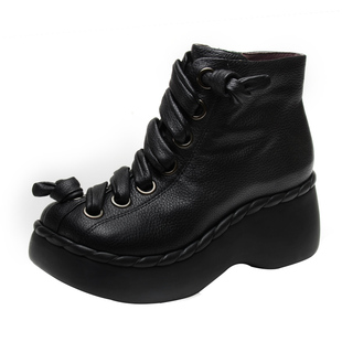 一席之地靴子女复古厚底帅气加绒大棉靴马丁靴女冬季新款真皮短靴