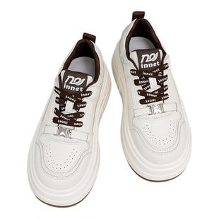 厚底小白鞋女士款2025新爆款百搭增高板鞋休闲轻便小个子巨好看的