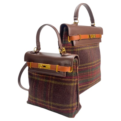 特价【假日狂想曲】经典英伦学院风羊毛呢子小众双肩单肩斜挎包包