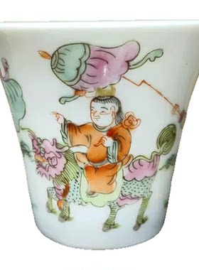 手绘粉彩浅绛彩马蹄杯普洱茶盅
