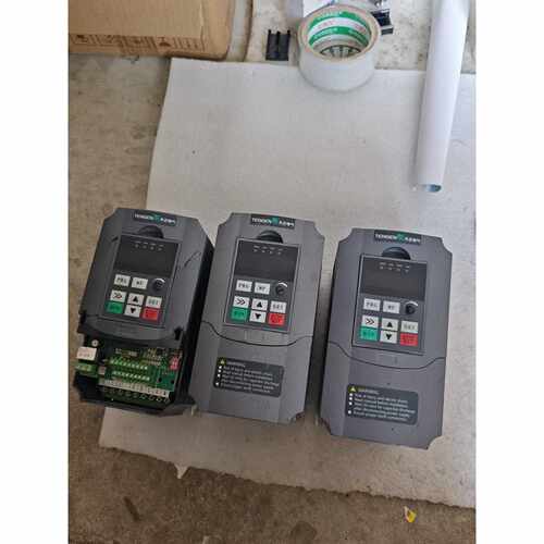 天正1.5KW变频器 TVFD9-2015G，220V，拆机