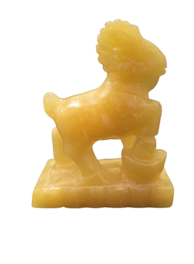 黄玉羊摆件招财玉石山羊金钱羊