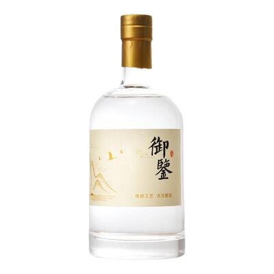 白酒瓶洋酒瓶伏特加简单透明玻璃