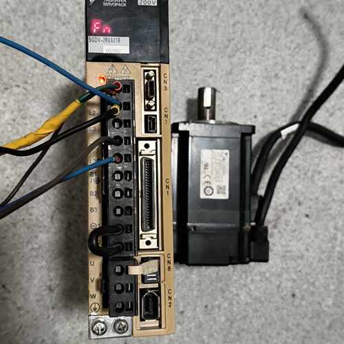 溢价-安川伺服驱动器 400W，SGDV-2R8A01B00200