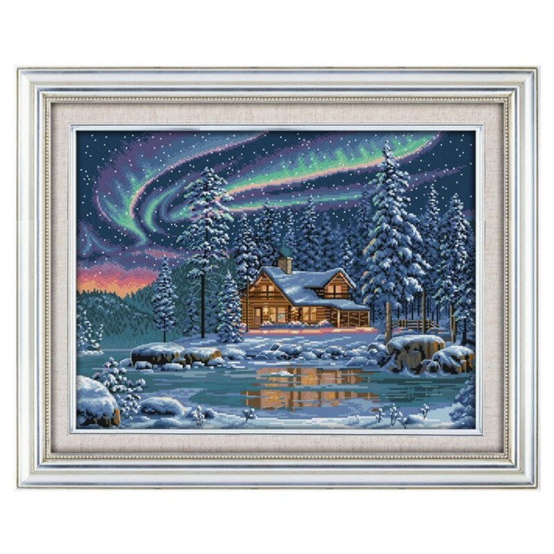 唯美北极光十字绣新款雪景木屋