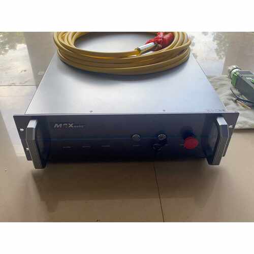 MFSC-500W-BIW3.0  MAX500瓦激光器，成