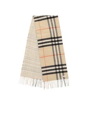 BURBERRY秋冬款山羊绒围巾格纹