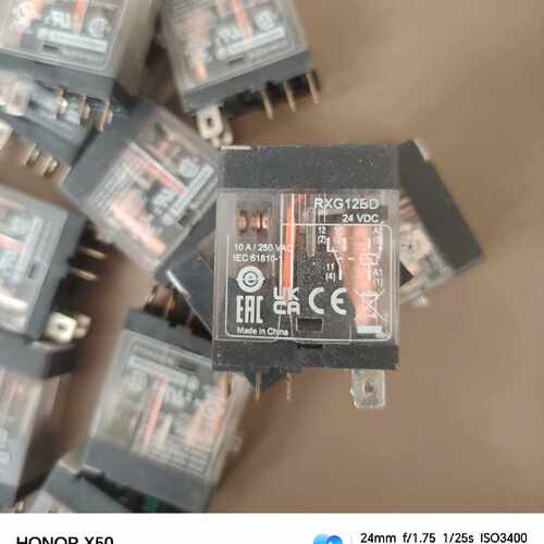 议价施耐德RXG12BD继电器，24VDC，10A/250VAC