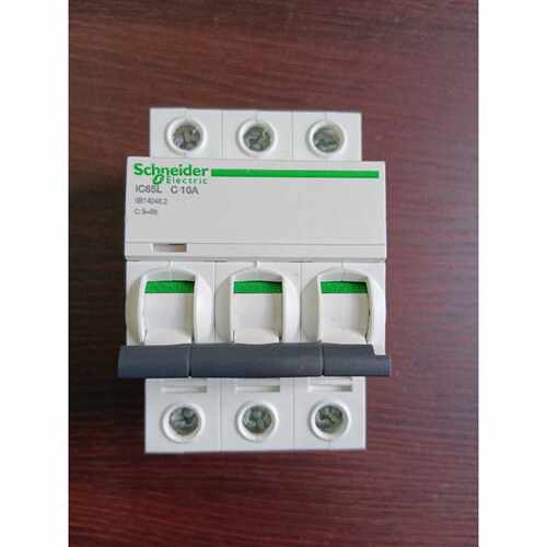 施耐德小型断路器 iC65L 3P C 10A