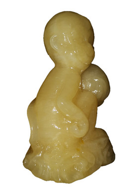 中式桌面天然米黄玉石招财猴摆件