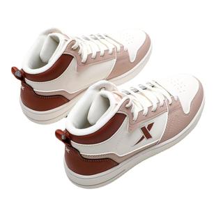 特步女鞋高帮板鞋冬季官方旗舰店正品皮面防水休闲鞋秋冬运动鞋女