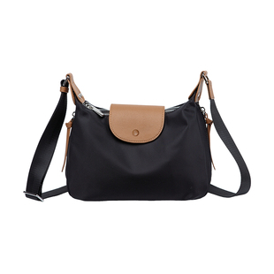 高端牛津布斜挎包包女款2026年新款休闲便携轻巧女士单肩包春夏季