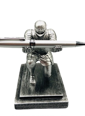 执行官骑士盔甲笔架摆件送老板