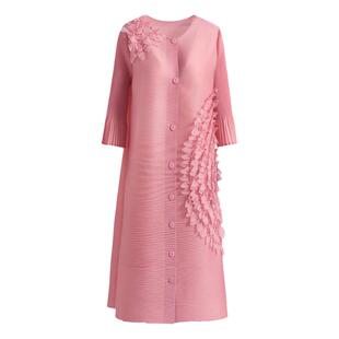 2025夏新款高端减龄显瘦重工绣花褶皱连衣裙洋气参加宴会妈妈礼服