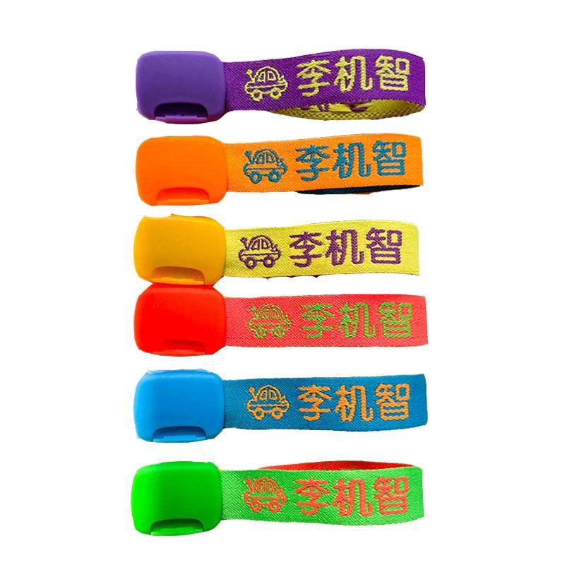 儿童摁扣名字贴刺绣幼儿园姓名贴定制免缝剪防水名字挂件姓名挂牌