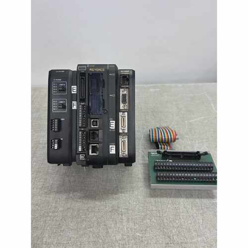 KEYENCE CV5002P Digital Image Camera Controller CADC20E Illu