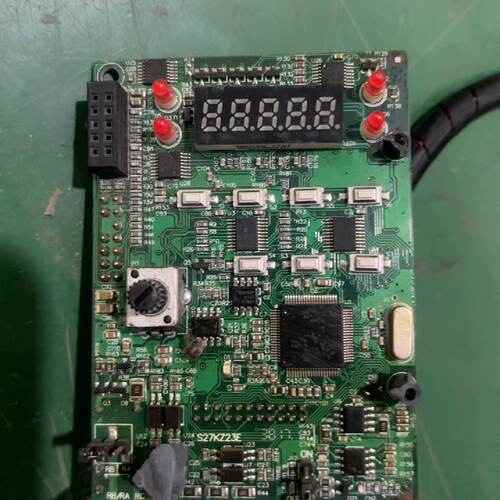 溢价-众辰变频器主板S27KZ23E 型号Z2400T-37GY-
