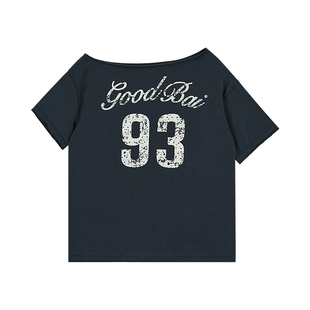 GOODBAI 女款logo印花数字93印花斜肩大领口oversize短袖T恤