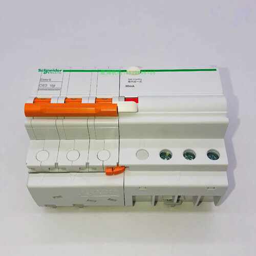 议价施耐德 EA9RN3C6330CNEW漏电保护断路器 3P C63A/代理商假一