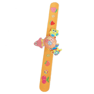 抖音网红发光旋转手镯海绵宝宝派大星闪光陀螺男孩玩具手带亮手环