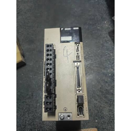 议价安川驱动器 SGDV-5R5A05A  750W