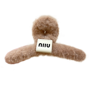 秋冬大号毛绒抓夹女高级感2025新款鲨鱼夹发量多发夹子后脑勺头饰