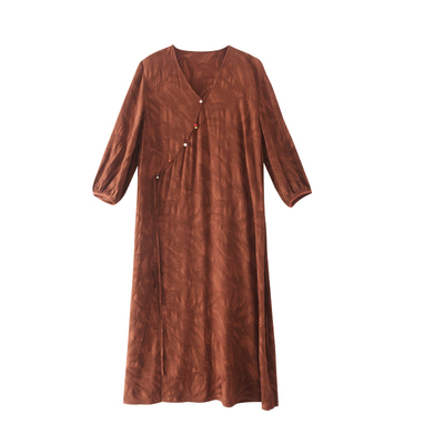 美丽客栈垂感缎面七分袖连衣裙女