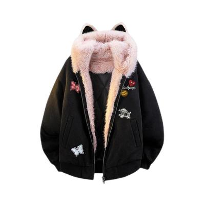 查尔斯桃心蝴蝶印花座山雕棉服男