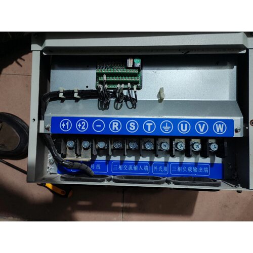 议价正泰变频器NVF2G-55/PS4，55KW/380V，风机