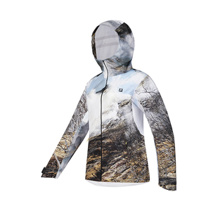 FILA 斐乐官方女士梭织外套2024冬新款户外运动基础满印连帽上衣